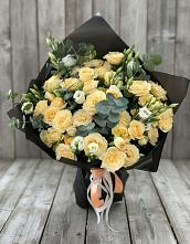 Букет цветов из:  Розы и Лизиантусы #REPLACE_PRED# Водоразделе