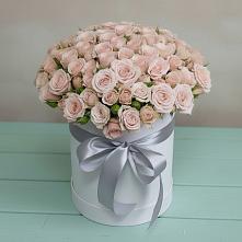 Цветочная композиция из Розы в шляпной коробке в Водоразделе