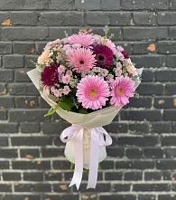 Букет цветов из:  Герберы и Хризантемы в Водоразделе